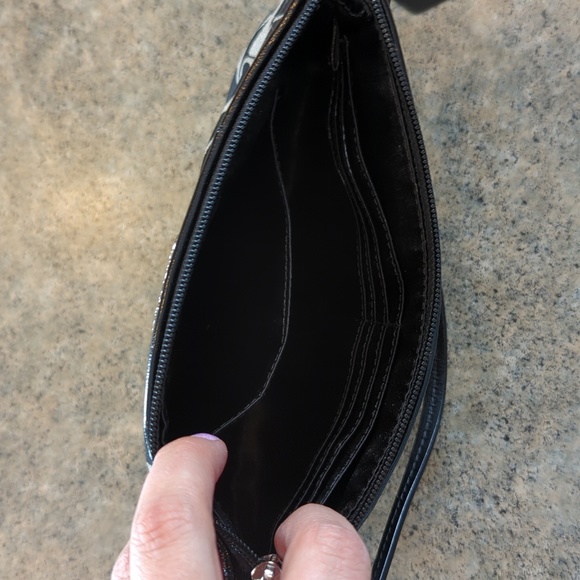 Coach wristlet - Picture 3 of 4